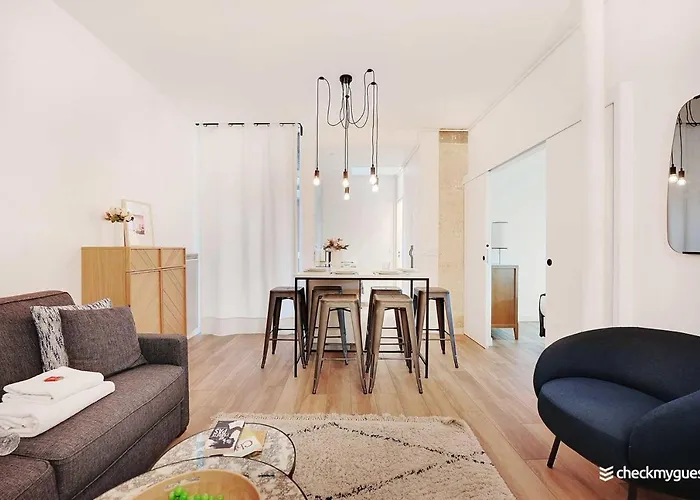 Modern Apartment - 2Br-6P- Oberkampf-Republique